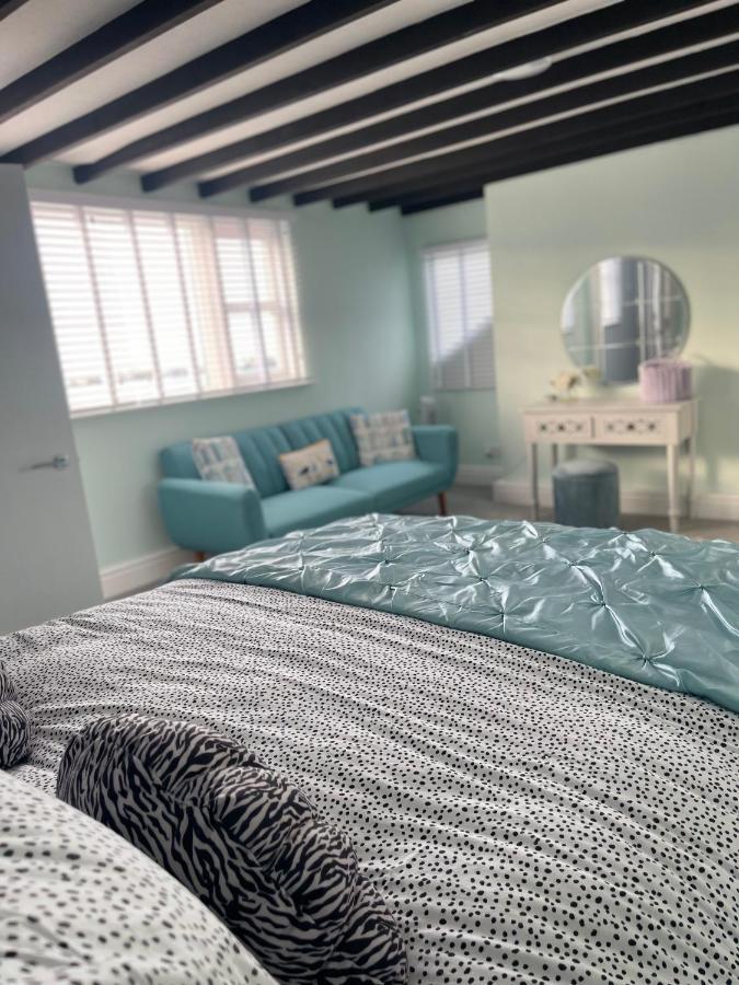 Hollie'S Beach House Peel Extérieur photo